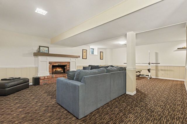 640 Clearview Court, Algonquin, IL 60102