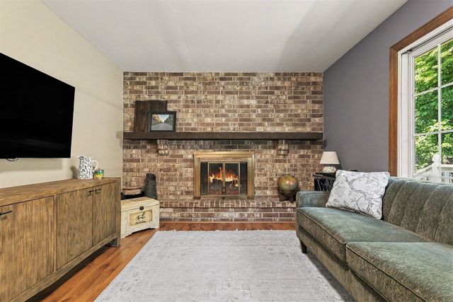 640 Clearview Court, Algonquin, IL 60102