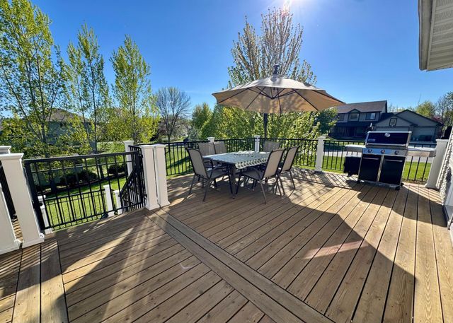 22301 Jasmine Way, Rogers, MN 55374