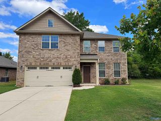 114 Summer Pointe Lane, Harvest, AL 35757