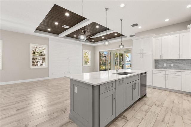 15594 SHOREBIRD LANE, Winter Garden, FL 34787