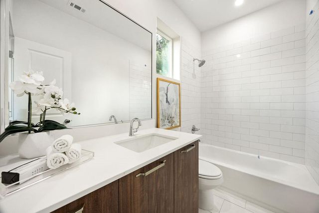 1715 Mary Street, Houston, TX 77026