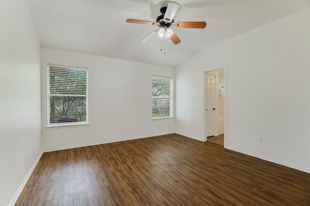 303 Delby ST, Hutto, TX 78634