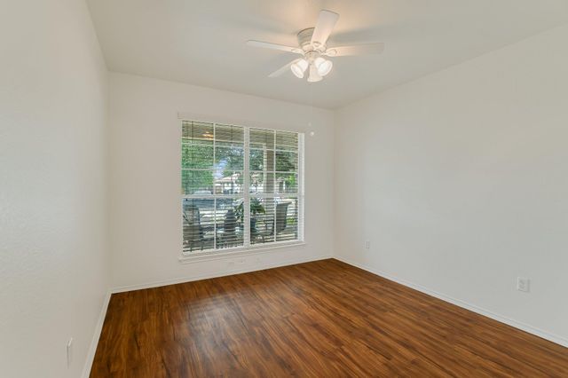 303 Delby ST, Hutto, TX 78634