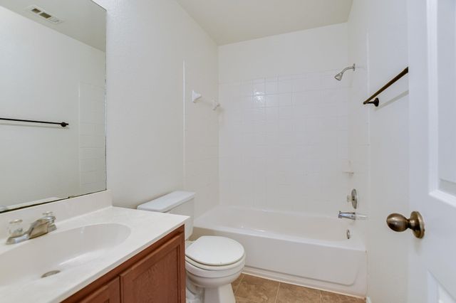 303 Delby ST, Hutto, TX 78634