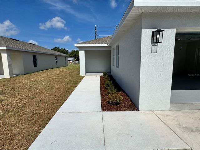 6024 12TH STREET, Zephyrhills, FL 33542