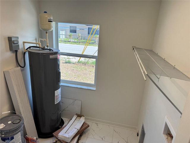 6024 12TH STREET, Zephyrhills, FL 33542