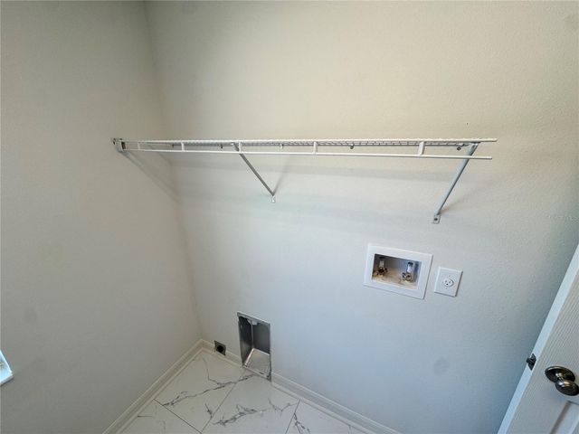 6024 12TH STREET, Zephyrhills, FL 33542