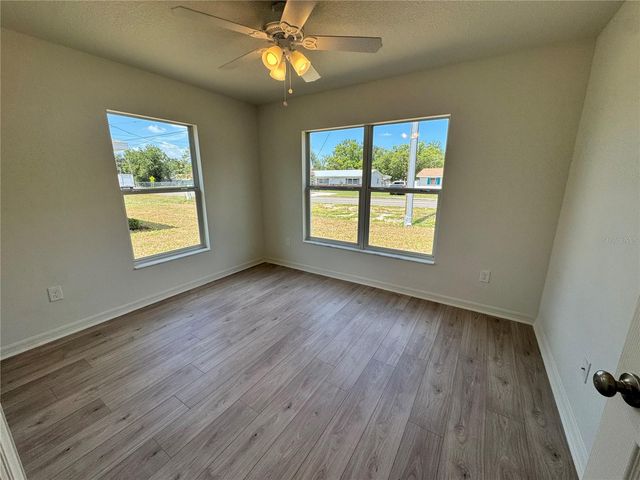 6024 12TH STREET, Zephyrhills, FL 33542