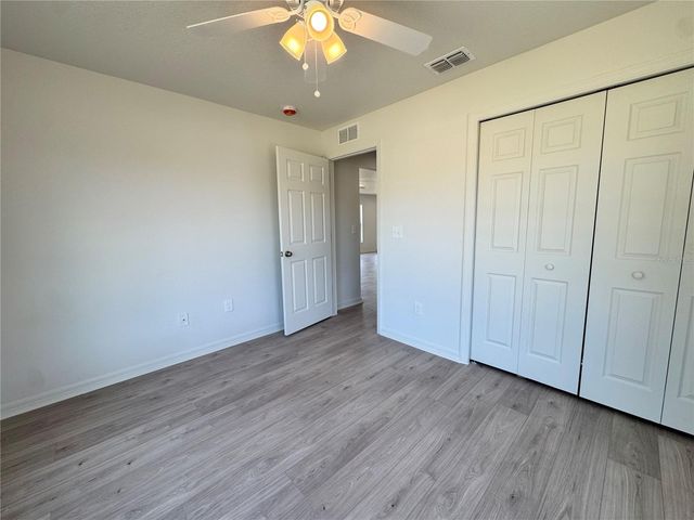 6024 12TH STREET, Zephyrhills, FL 33542