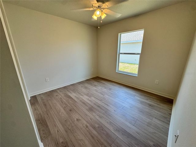 6024 12TH STREET, Zephyrhills, FL 33542