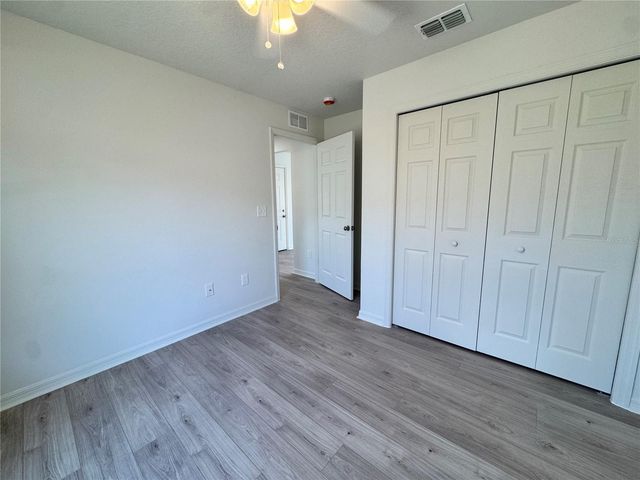 6024 12TH STREET, Zephyrhills, FL 33542