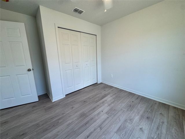 6024 12TH STREET, Zephyrhills, FL 33542