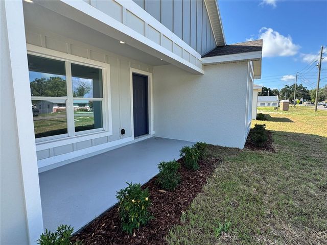 6024 12TH STREET, Zephyrhills, FL 33542