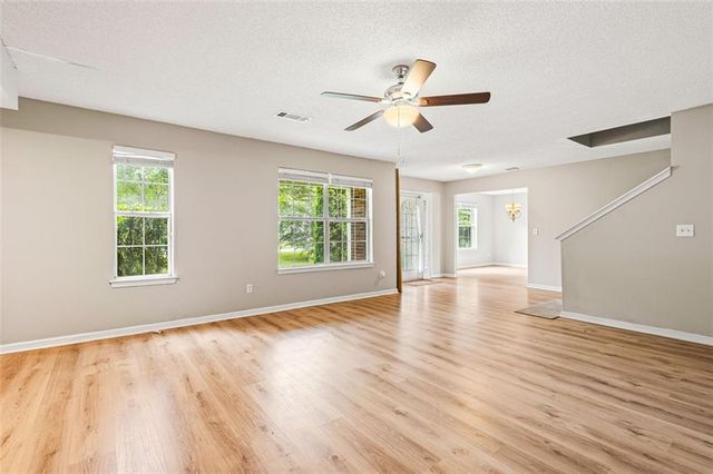 6684 CRANE Avenue, Fairburn, GA 30213