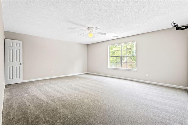 6684 CRANE Avenue, Fairburn, GA 30213