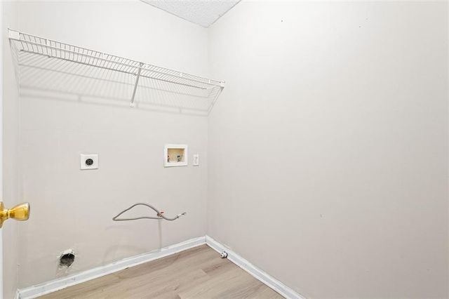 6684 CRANE Avenue, Fairburn, GA 30213