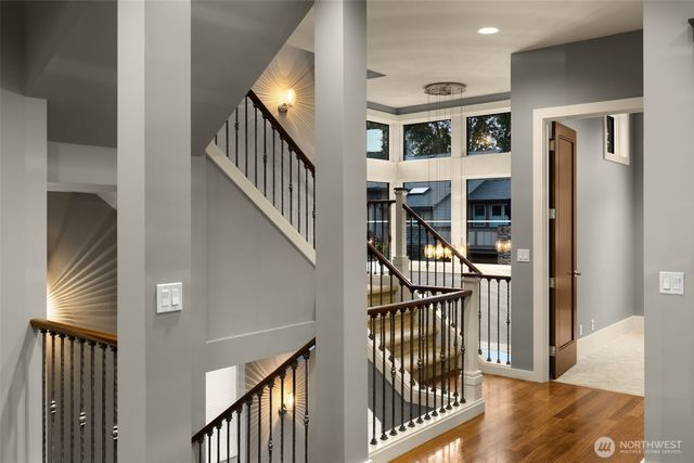 1211 N 42nd Place, Renton, WA 98056