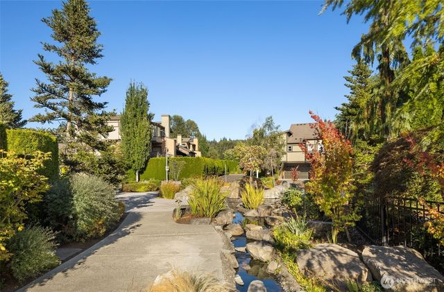 1211 N 42nd Place, Renton, WA 98056