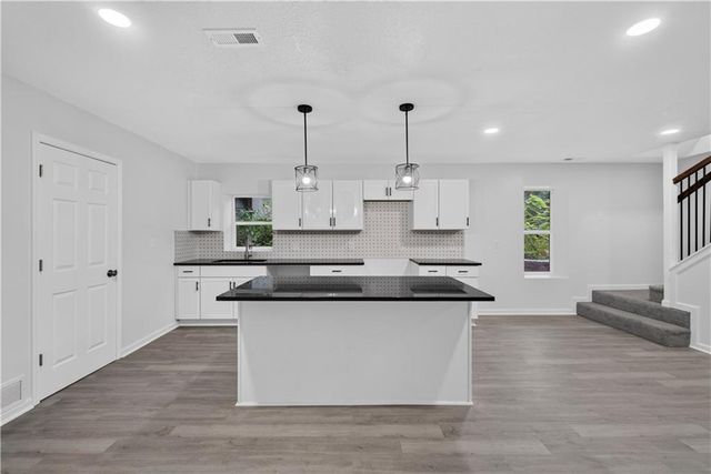 528 Caldwell Street, Excelsior Springs, MO 64024