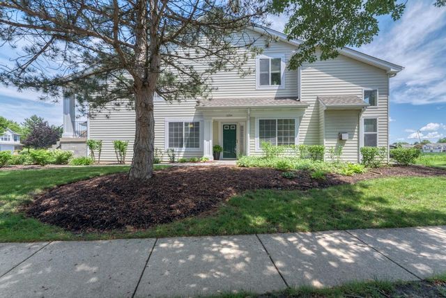 1034 Huntington Drive 1034, Elk Grove Village, IL 60007