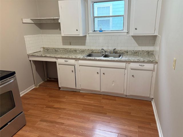 1215 8th Street, Rosenberg, TX 77471