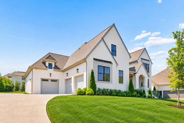 4672 Majestic Meadows Dr, Arrington, TN 37014