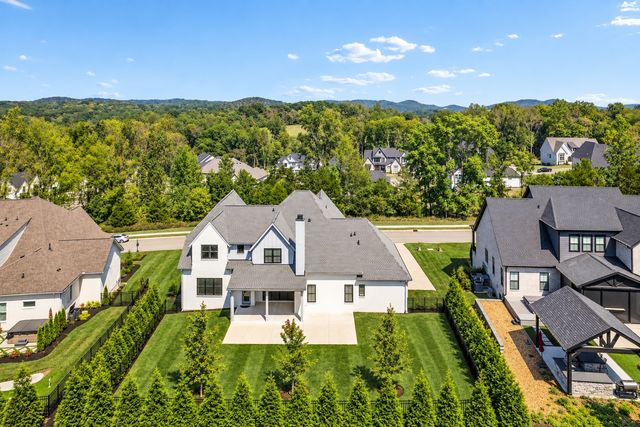 4672 Majestic Meadows Dr, Arrington, TN 37014