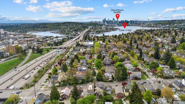 400 NE 50th Street, Seattle, WA 98105