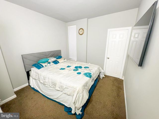 11 HILTON ST, Baltimore, MD 21229