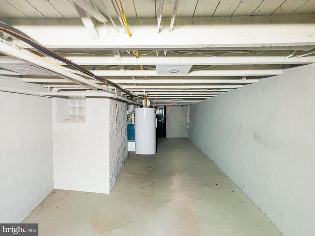 11 HILTON ST, Baltimore, MD 21229