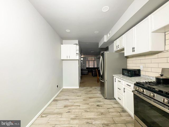 11 HILTON ST, Baltimore, MD 21229