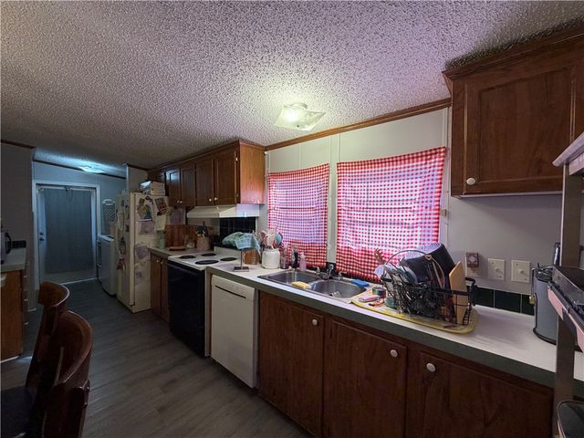 1345 Bay Street, Darien, GA 31305