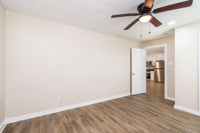 605 Hospital Street A, Tomball, TX 77375