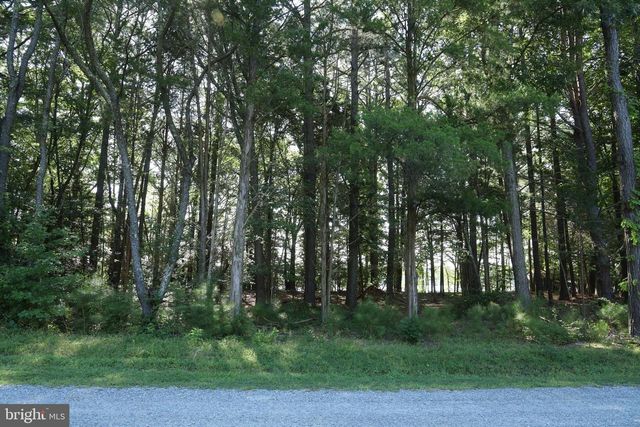 0-36B 1 B 35 POINT ANNE DR, Hartfield, VA 23071