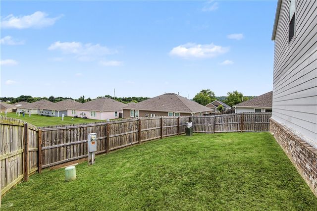 3742 Rockdale Street, Springdale, AR 72764