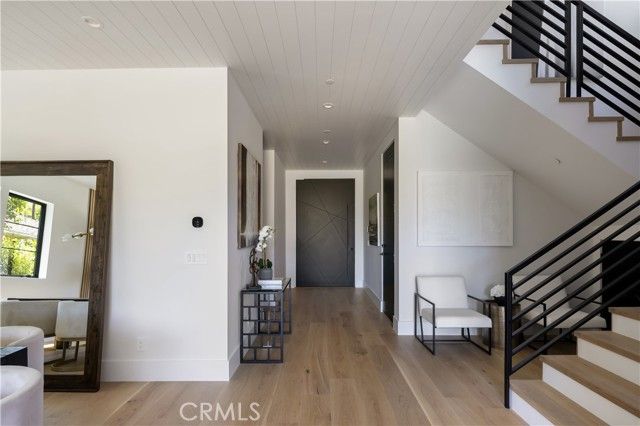 5222 Ventura Canyon Avenue, Sherman Oaks, CA 91401