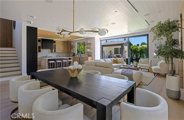 5222 Ventura Canyon Avenue, Sherman Oaks, CA 91401