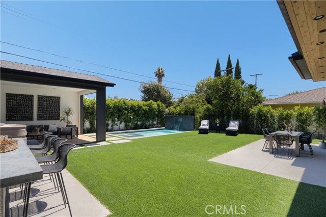 5222 Ventura Canyon Avenue, Sherman Oaks, CA 91401