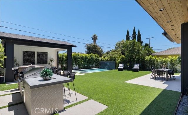 5222 Ventura Canyon Avenue, Sherman Oaks, CA 91401