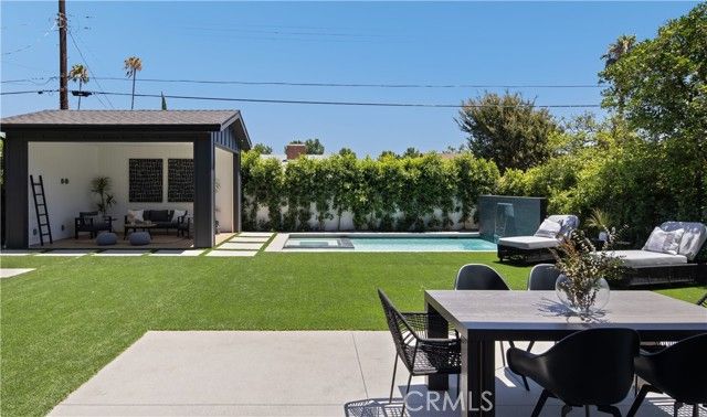 5222 Ventura Canyon Avenue, Sherman Oaks, CA 91401