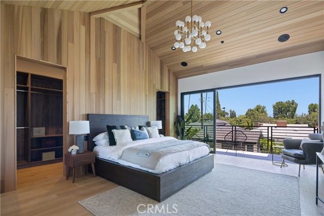 5222 Ventura Canyon Avenue, Sherman Oaks, CA 91401