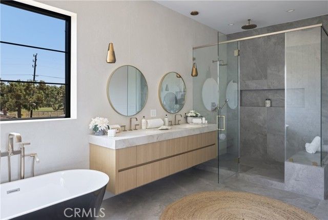 5222 Ventura Canyon Avenue, Sherman Oaks, CA 91401