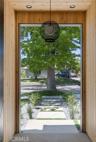 5222 Ventura Canyon Avenue, Sherman Oaks, CA 91401