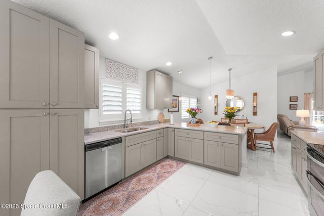 911 Misty Creek Drive, Melbourne, FL 32940