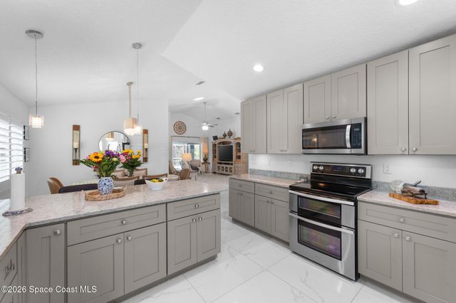 911 Misty Creek Drive, Melbourne, FL 32940