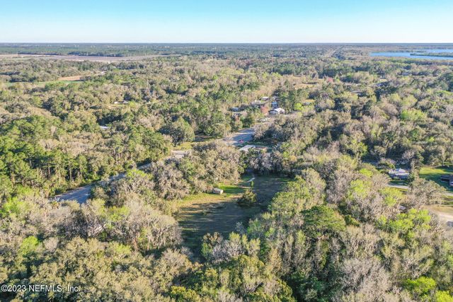 104 W LOUIS BROER Road, East Palatka, FL 32131