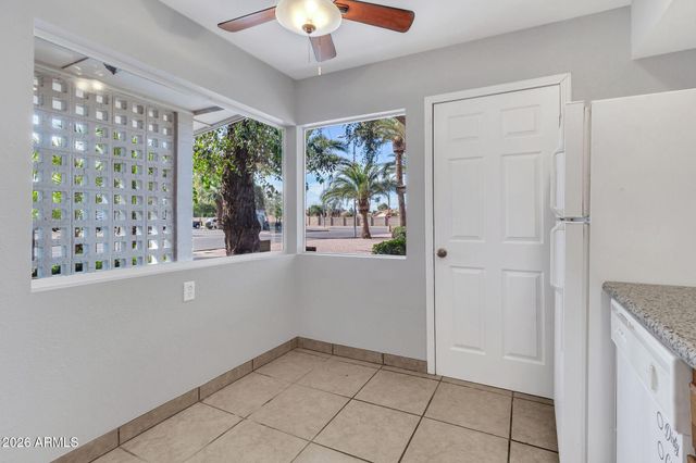 725 S POWER Road 101, Mesa, AZ 85206