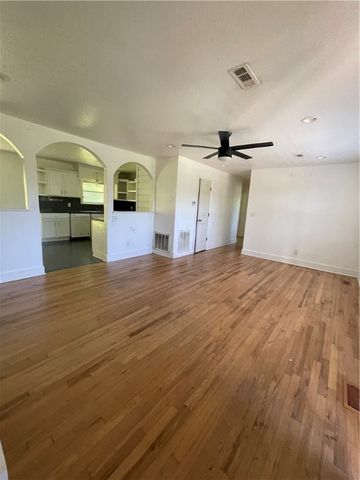 17438 Lake Sequoyah Road, Fayetteville, AR 72701