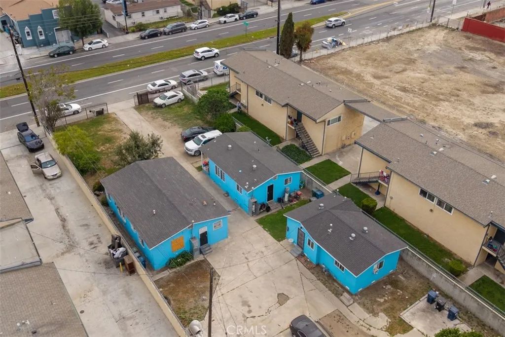1941 E El Segundo, Compton, CA 90222